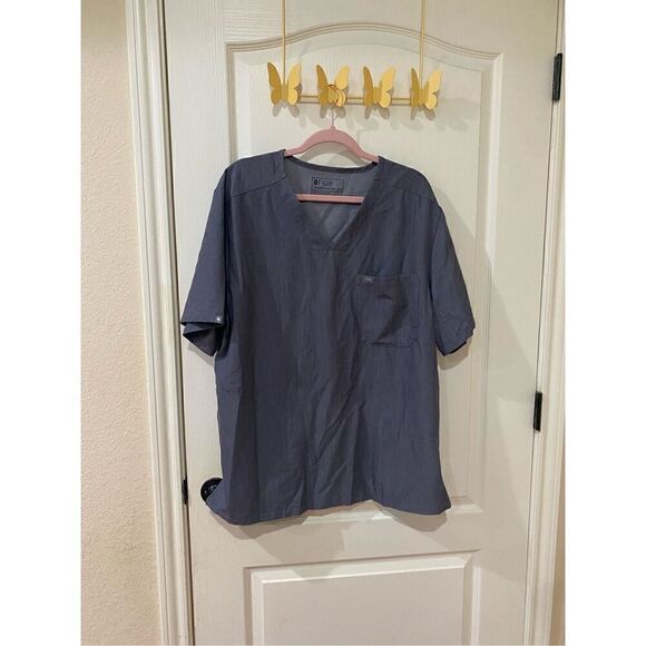 Figs Men's Chisec Three-Pocket Scrub Top Grey size XXL - Picture 2 of 7